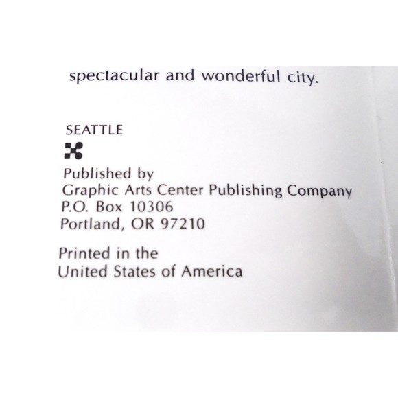 Large Hardback Book on Seattle; Illustrations with Jacket - Picture 10 of 12
